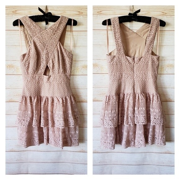 BCBGMAXAZRIA Alissa Ruffle Tiered Lace Mini Dress - Picture 4 of 11